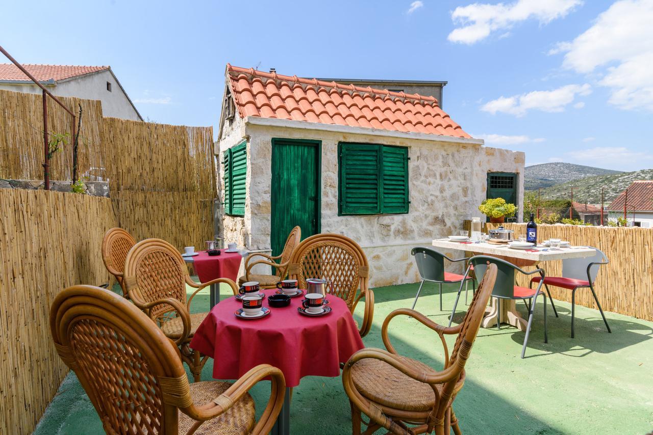 Apartmani Marko i Ana Marina Esterno foto
