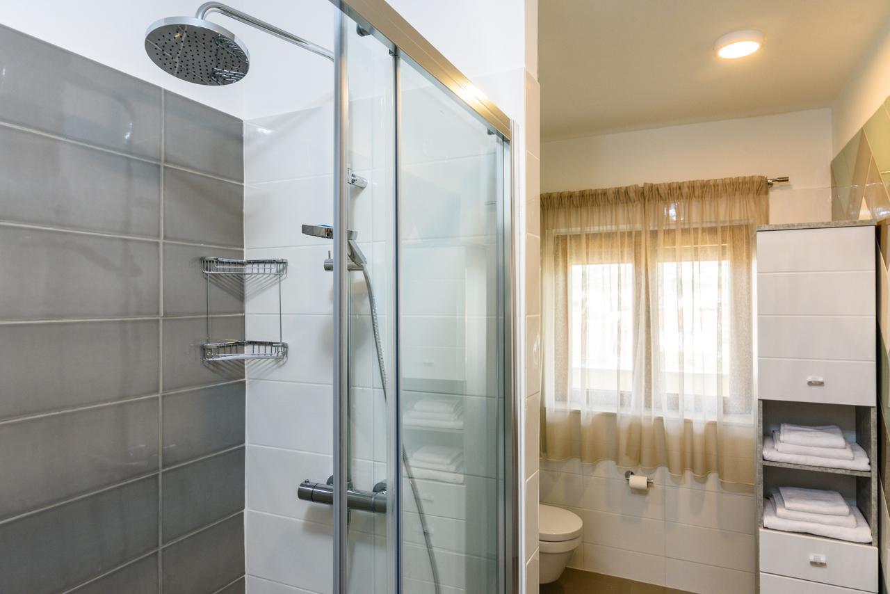 Apartmani Marko i Ana Marina Esterno foto