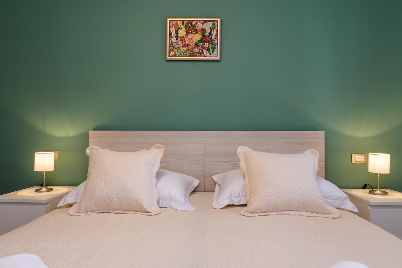 Apartmani Marko i Ana Marina Esterno foto