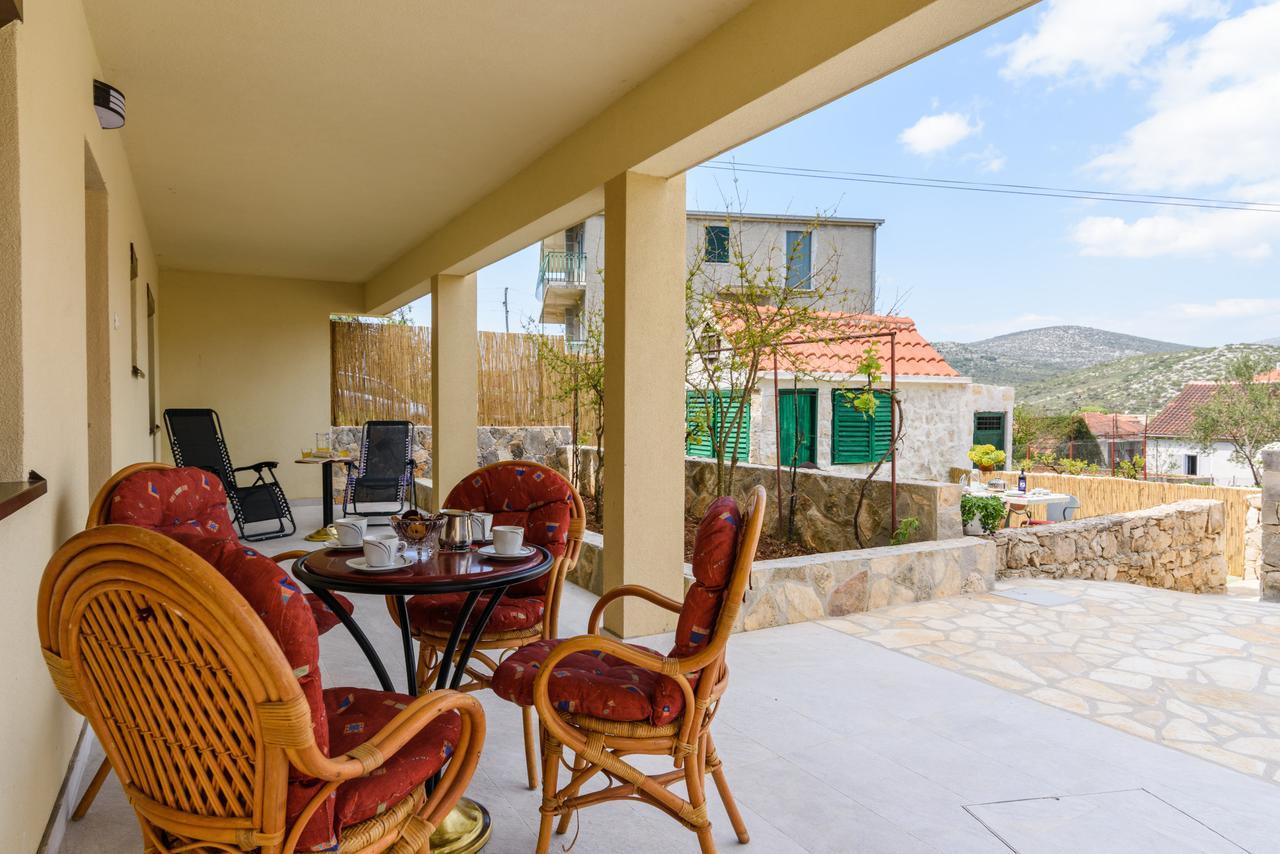 Apartmani Marko i Ana Marina Esterno foto