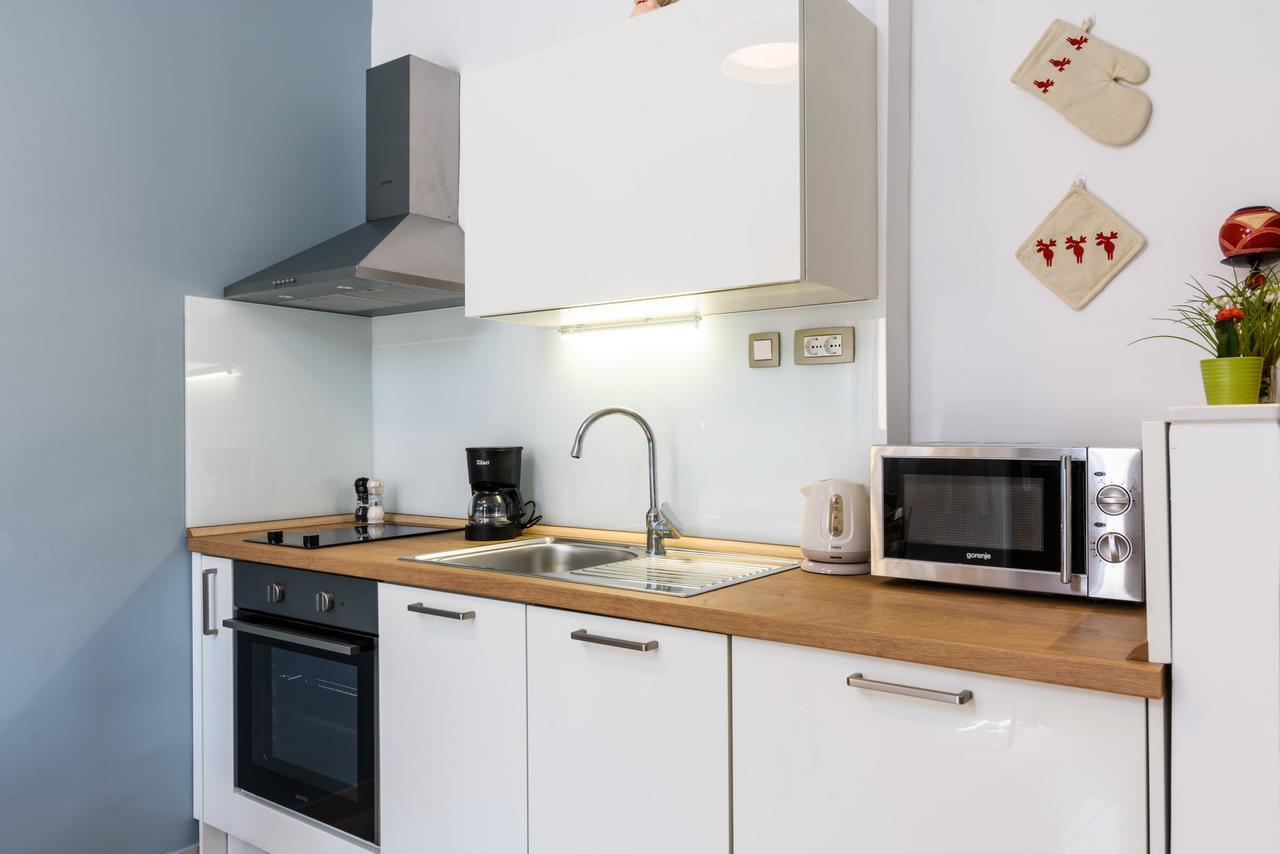 Apartmani Marko i Ana Marina Esterno foto