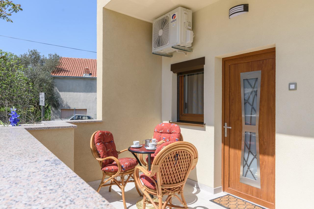 Apartmani Marko i Ana Marina Esterno foto